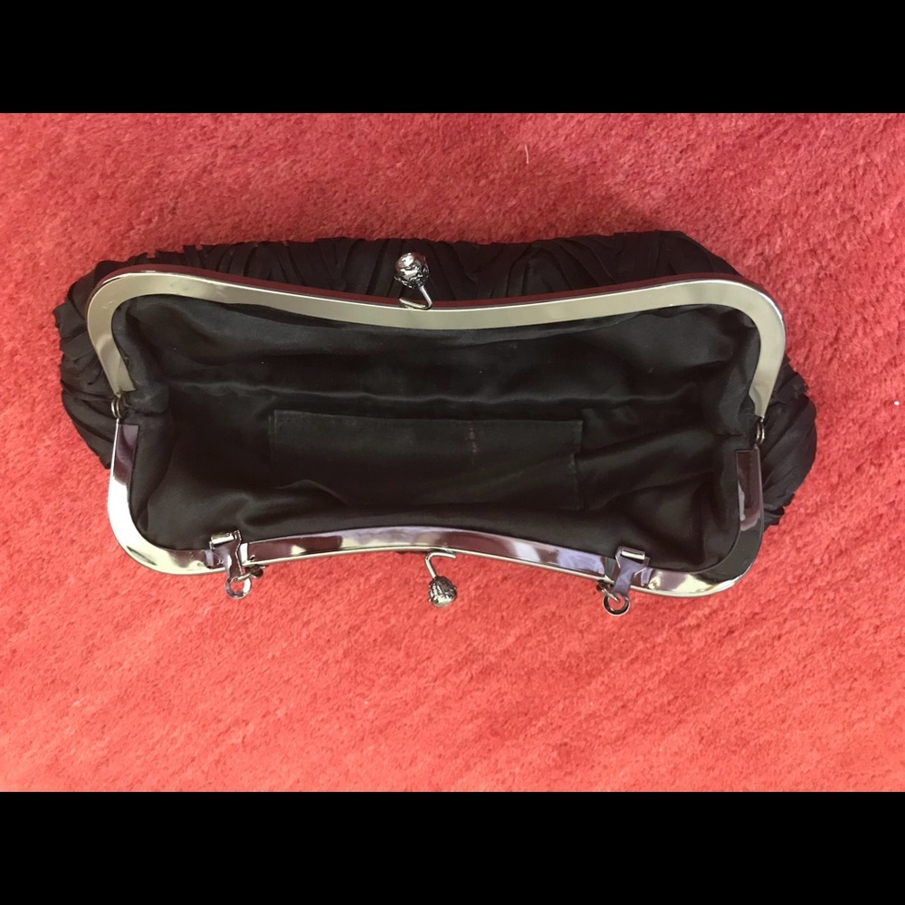 CLOTH BLACK CLUTCH - Picture 2 of 4